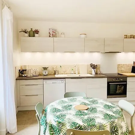 Prázdninový dům Maison De Charme Avec Jardin A Dahouet
