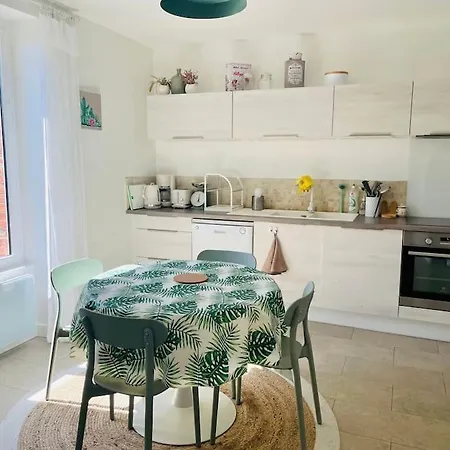 Holiday home Maison De Charme Avec Jardin A Dahouet